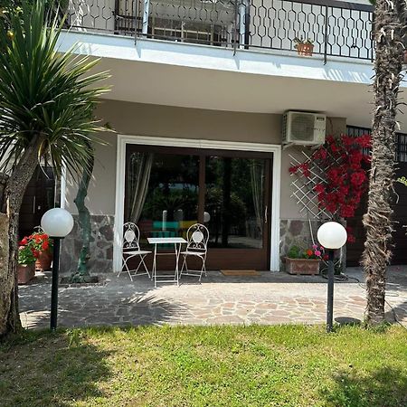 Ospitalita Il Noce Brusciano Exterior foto