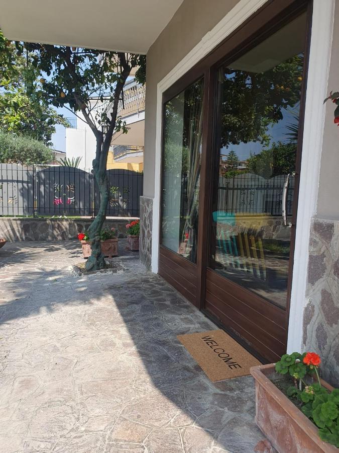 Ospitalita Il Noce Brusciano Exterior foto